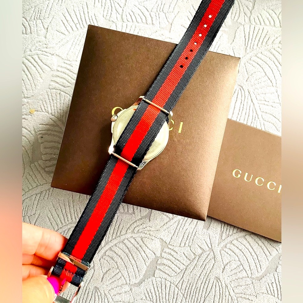 Gucci Tiger🐯Watch Le Marche Des Merveilles Nylon Strap 🔥🔥🔥 - Picture 7 of 12